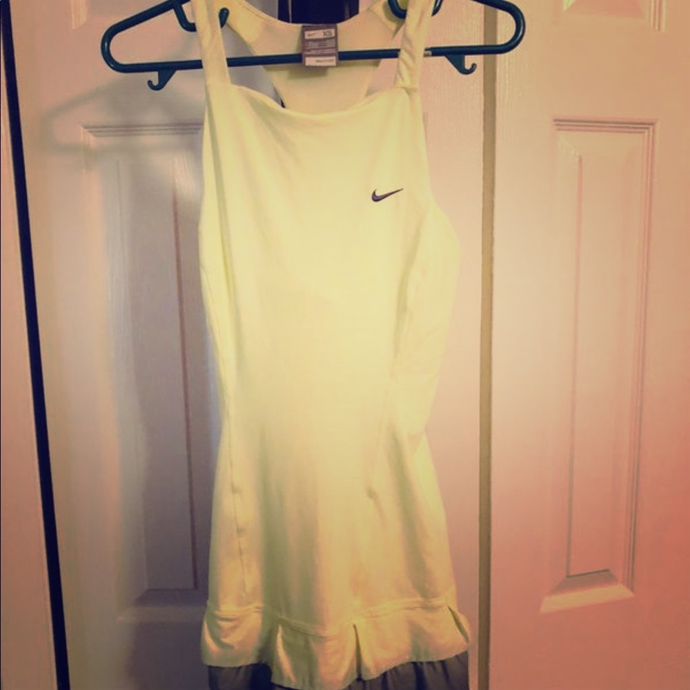 Tennis dress